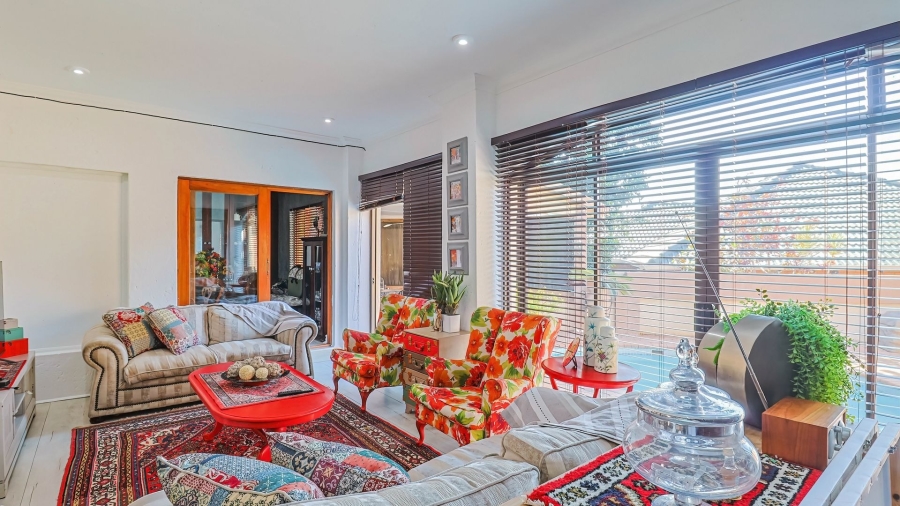 4 Bedroom Property for Sale in Boschdal North West